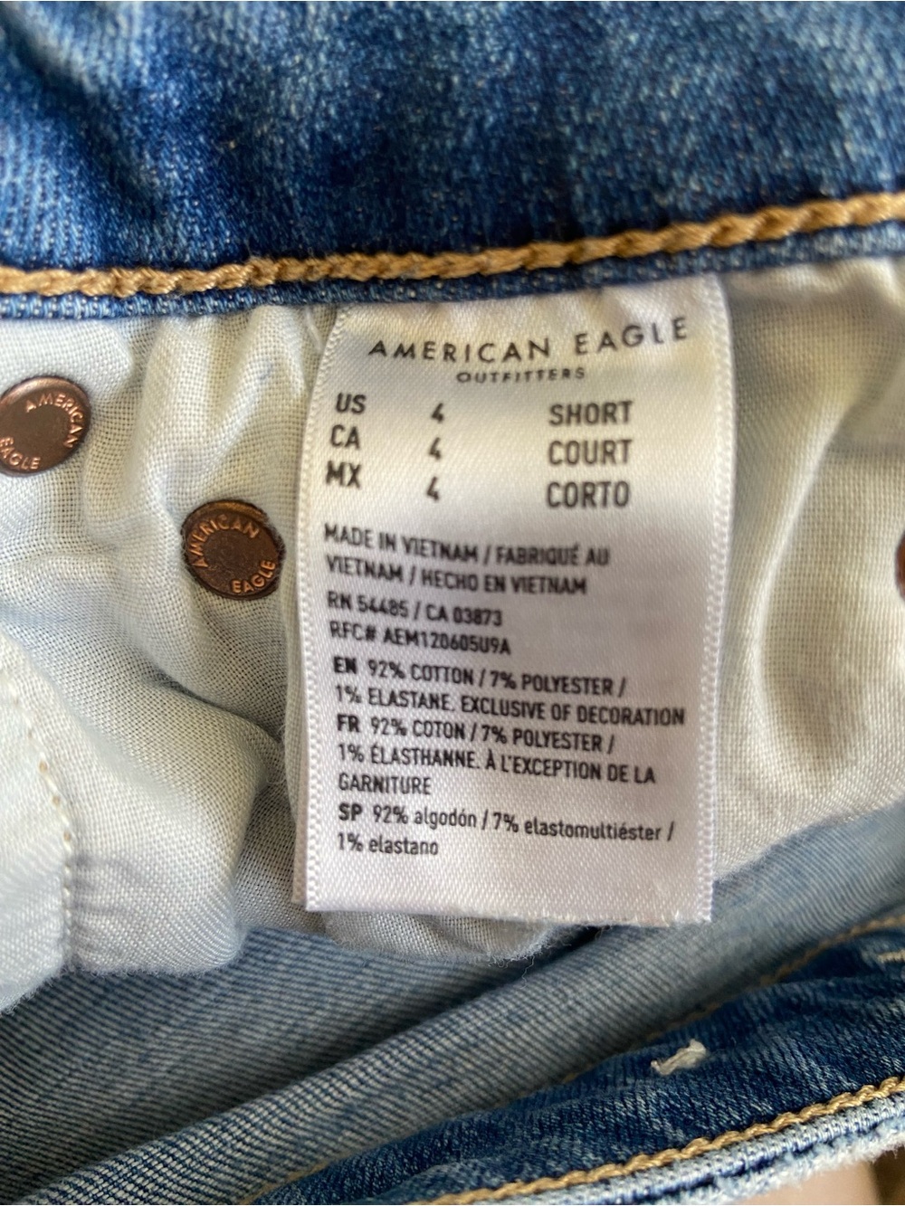 American Eagle Super Hi-Rise Flare Jeans Distressed Raw Hem Size 4 Short - Picture 11 of 16